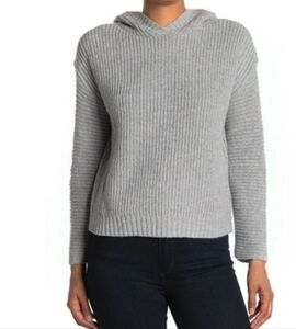 NWOT Abound Heather Gray Knit Hooded  Sweater. Medium. Very Cute!
